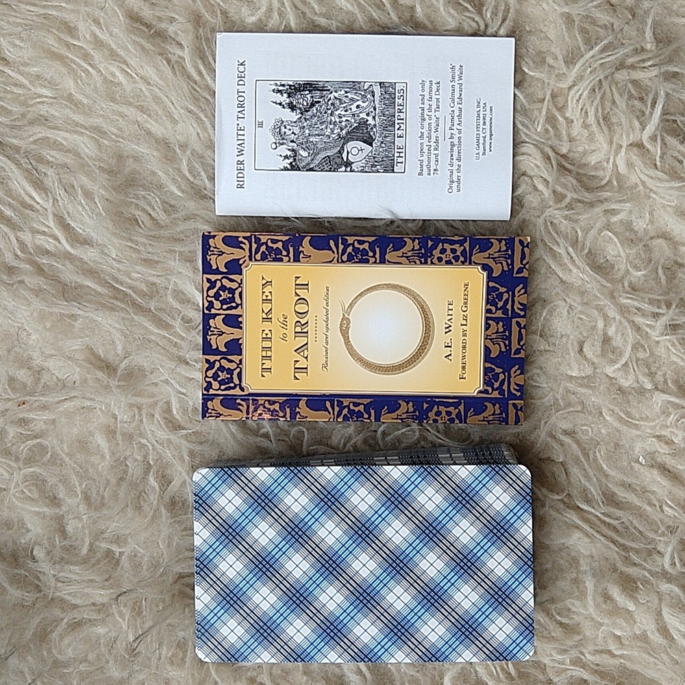 Rider Waite Tarot Card Deck Complete with Guide